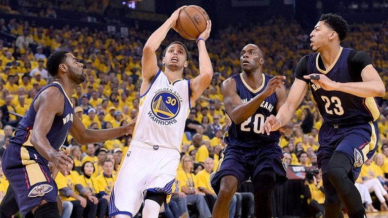 Steph Curry has set a new NBA record after hitting 13 3-pointers against New Orleans Pelicans at Oracle Arena