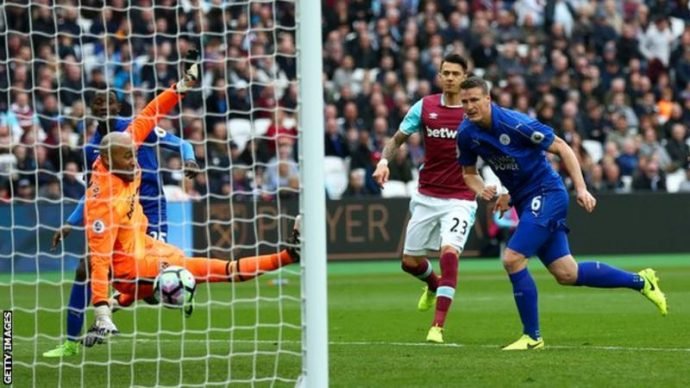 Robert Huth left unmarked scores Leicester's second goal