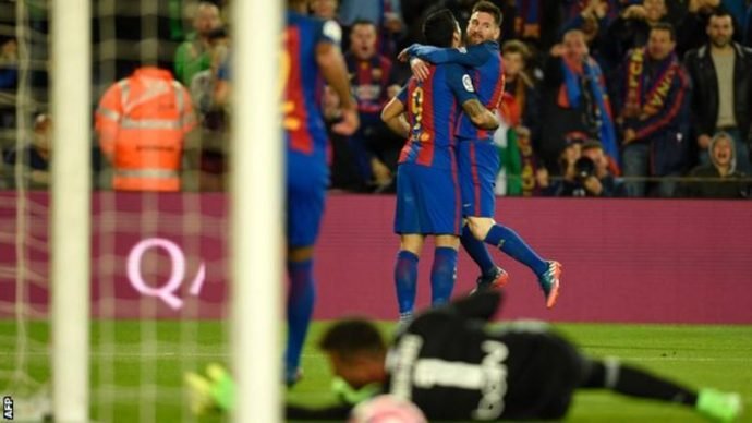 Lionel Messi beat Valencia keeper Diego Alves at the near post for his 25th La Liga goal of the season