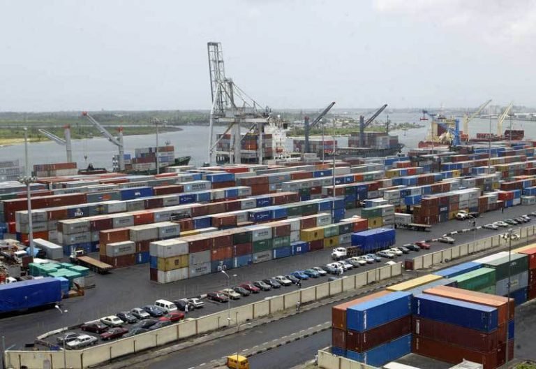 Nigerian Port Authority, Apapa Lagos[Photo Credit:Logbaby]