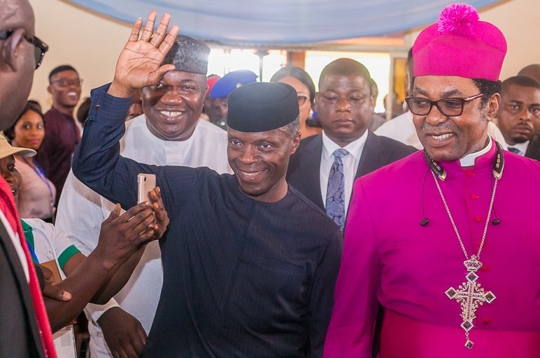 Ag. President Osinbajo with Arc. Bishop of Enugu Province Church of Nigeria, Rev. Dr. E. O Chukwuma (1st right) flanked by Gov. Enugu State, Hon. Lawrence Ifeanyi Ugwuanyi