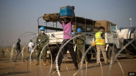 Sudan: Govt set to rescue 5,500 Nigerians by road, solicit Egypt’s support Sudan: Govt set to rescue 5,500 Nigerians by road, solicit Egypt’s support