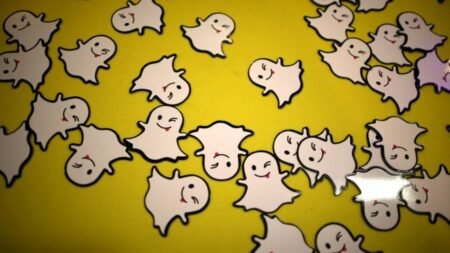 Snapchat valued at $24bn despite losses