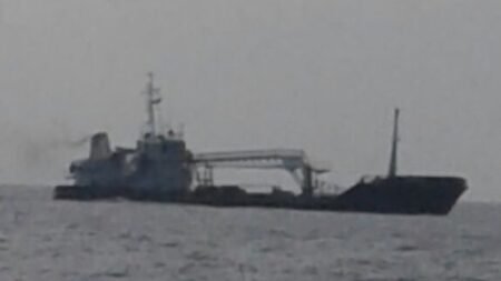 Somali pirates hijack Sri Lankan ship