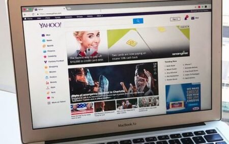 U.S indicts Russian spies over Yahoo hack