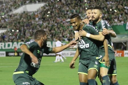 Mancini wins first title with Brazilian team Chapecoense