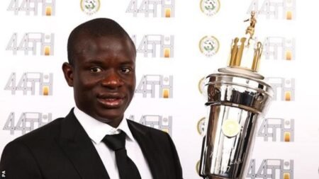 N’Golo Kante wins Football Writers’ Association award