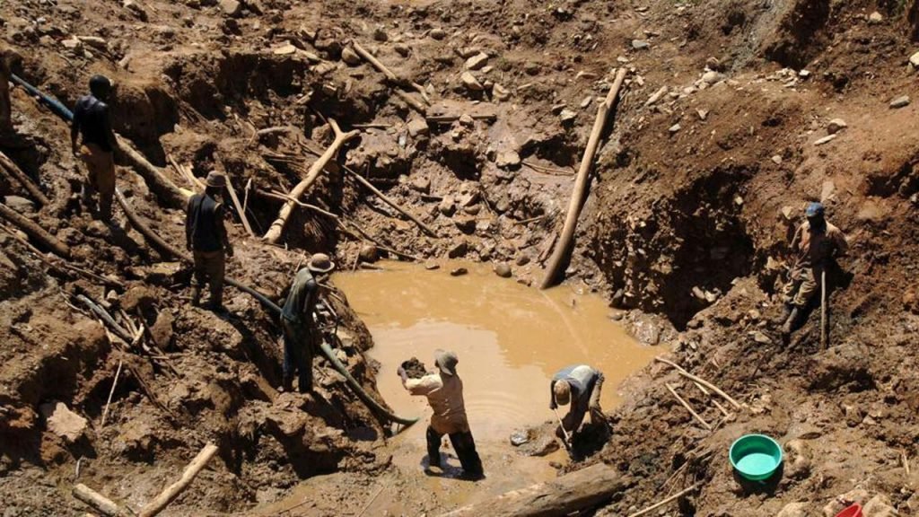 Police arrest 225 illegal miners in South Africa