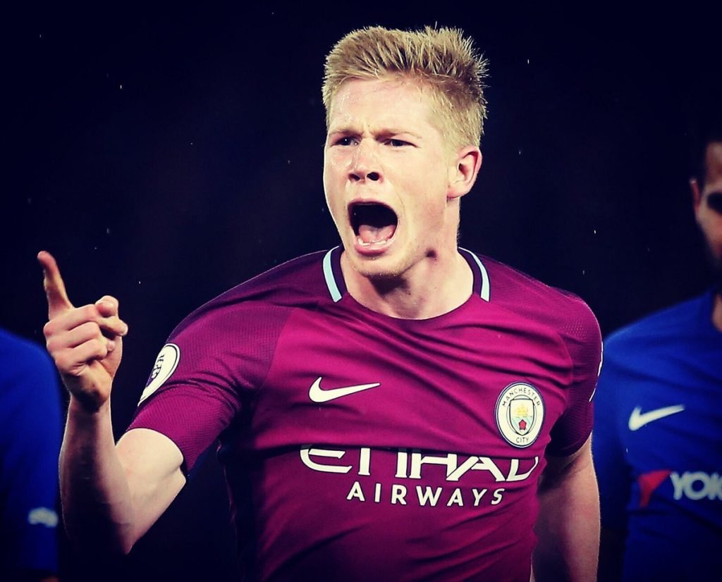 Kevin De Bruyne celebrates scoring the winner at Chelsea