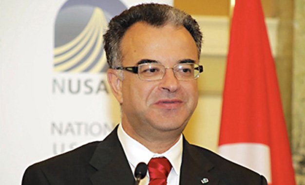 Health Minister dies shortly after charity marathon