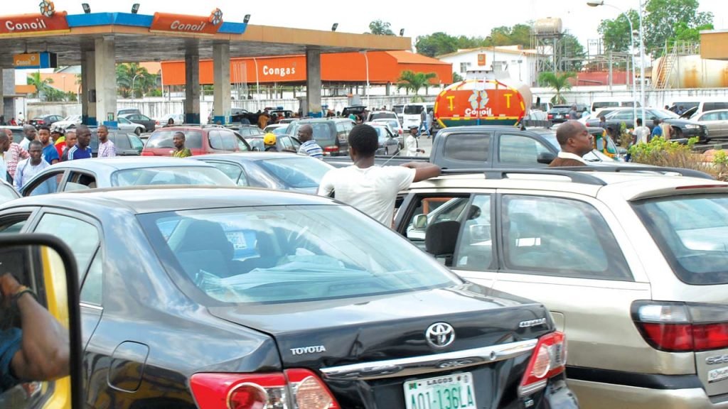 Government issues conflicting reasons for fuel shortage