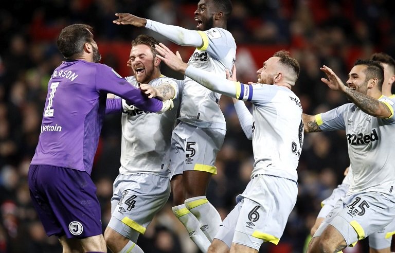 Derby County goalkeeper Scott Carson saved Phil Jones' spot kick