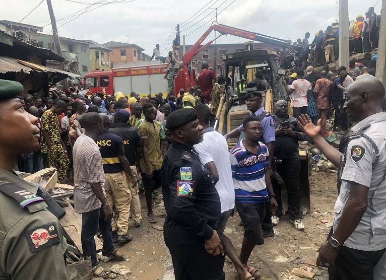 Seven children rescued from Lagos Island building crash Seven children have been rescued from the building crash on Lagos Island