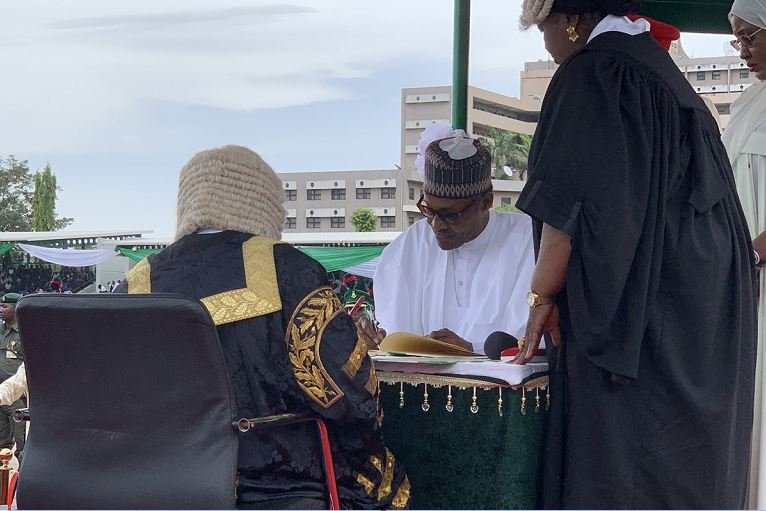 Make everyday of second term ‘a Rule of Law Day’, SERAP tells Buhari President Muhammadu Buhari signing his oath of office