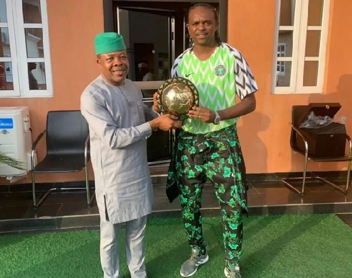 Governor Ihedioha with Kanu Nwankwo