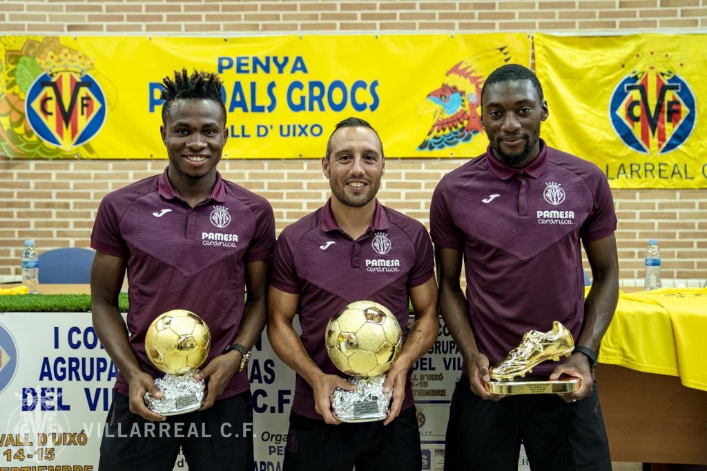 Villarreal fans club honour Samuel Chukwueze