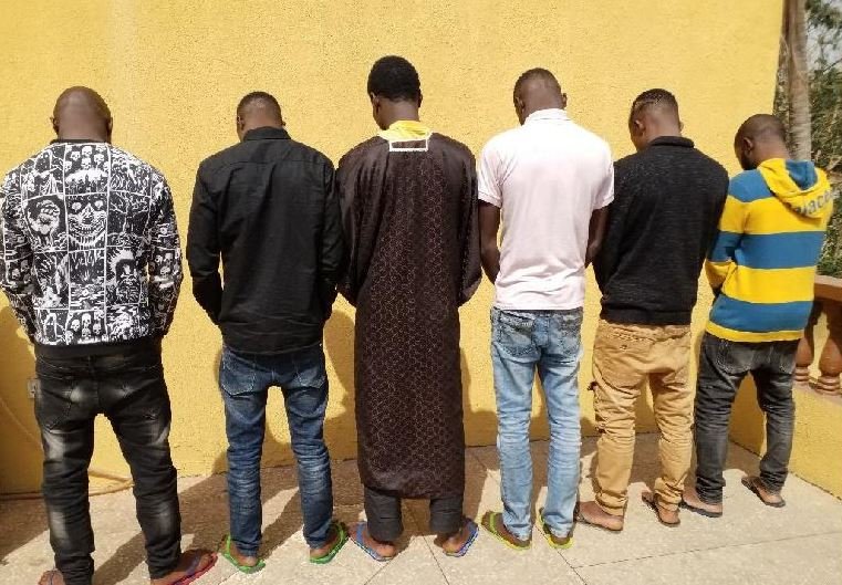 EFCC has arrested wanted fraudster Sadiku Muniru Dolapo and five others Ilorin