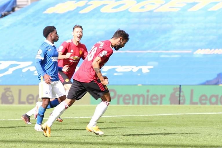 Man Utd snatch late win at Brighton Bruno Fernandes scored a late penalty as Manchester United beat Brighton at the Amex Stadium