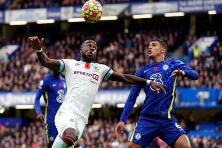 Burnley reached stalemate with Chelsea with a late equalizer
