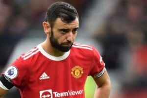 Fernandes says it ‘hurts that Man United wanted me to leave’ Fernandes