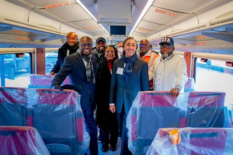 Governor Babajide Sanwo-Olu led a team to inspect the speed trains acquired from Talgo Incorporated in Milwaukee