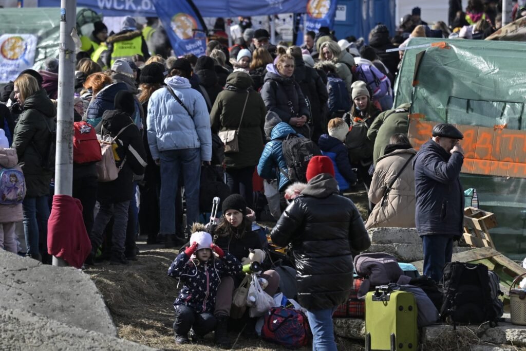 About 3.5 million Ukrainians flee the country – UN Stranded Ukrainians