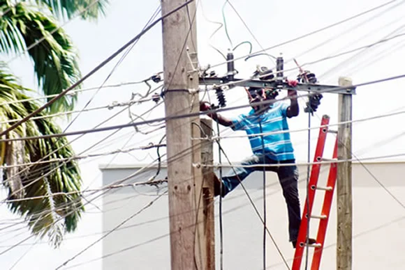 FG set to reprivatise 11 DisCos as NASS moves to amend Electricity Act Electric cable discos