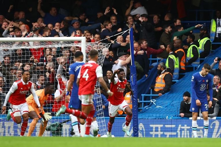 Arsenal beat Chelsea to return top of table Gabriel celebrates scoring the only goal of the game Arsenal Chelsea