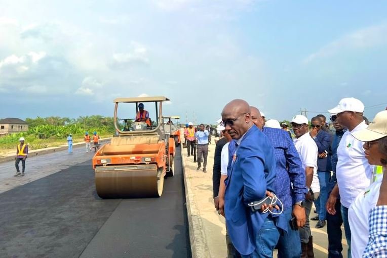 NNPC disburses N15bn for Lagos-Badagry Expressway NNPC Limited GMD, Mele Kyari overseeing the reconstruction of Lagos-Badagry Expressway