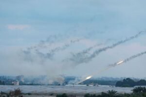 Rockets hit Baghdad airport complex hosting US base