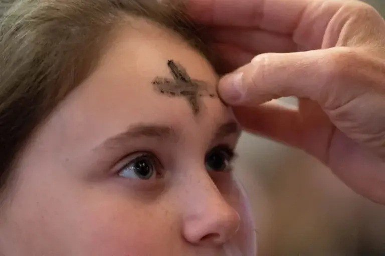 Ash Wednesday: Archbishop urges Christians to embrace love, sacrifice as Lent begins