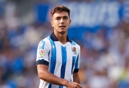 Madrid snatch Zubimendi from Arsenal, Liverpool make final £118m Wirtz offer Martin Zubimendi is reluctant to leave Spain and would not be considering Arsenal and Liverpool
