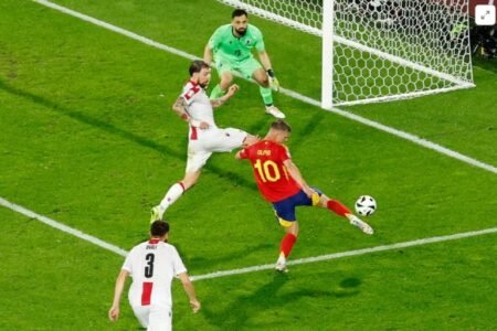 Spain see off brave Georgia to set-up Germany quarter-final