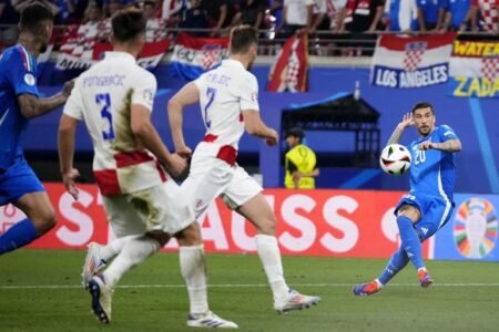 Last-gasp equaliser sends Italy through and breaks Croatia hearts