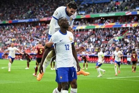Kolo Muani scores twice as France beat Belgium