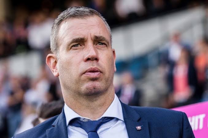 Van Nistelrooy returns to Man United as assistant to Erik ten Hag in coaching overhaul