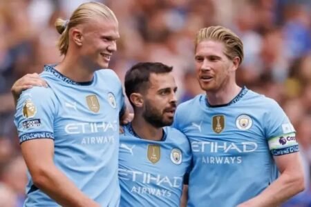 Man City open title defence with victory at Chelsea