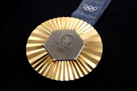 Olympic gold medal race between USA and China comes down to the final day Paris 2024 Olympic gold medal