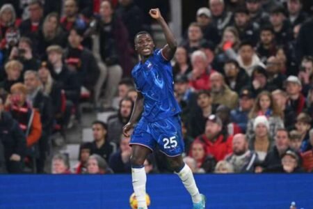 Caicedo snatch point for Chelsea against Man United