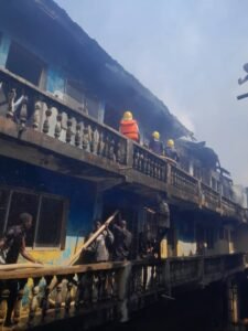 Fire razes shopping complex in Kwara