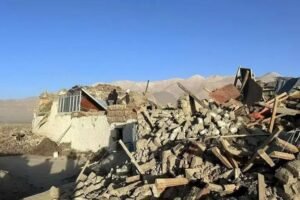 18 dead as 7.4m earthquake rocks Colombia 18 dead as 7.4m earthquake rocks Colombia