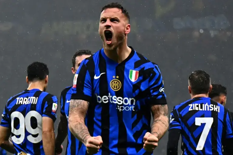 Inter beat Lazio to set up Milan derby in Coppa Italia semis Inter beat Lazio to set up Milan derby in Italia Coppa semis
