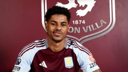 Aston Villa complete Rashford loan deal