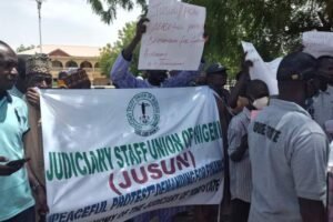 JUSUN threatens strike, issues seven-day notice to FG