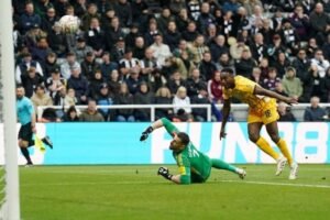 Welbeck seals Brighton comeback to dump Newcastle out of FA Cup 