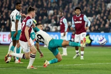 Newcastle go sixth as Guimaraes bags winner at West Ham