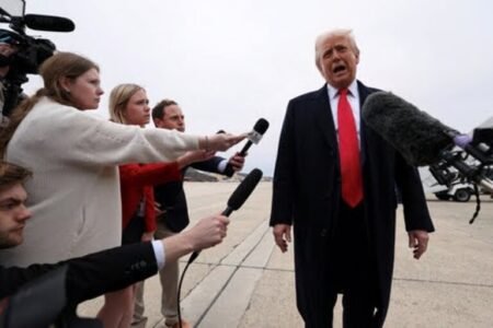 CNN blocked from Trump trip - White House