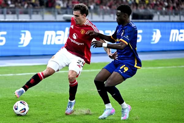 Manchester United suffer fresh embarrassment with defeat to ASEAN All-Stars in Malaysia