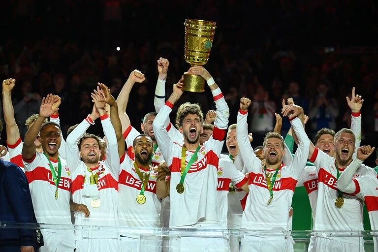 Stuttgart crush Bielefeld to lift German Cup after 28-year wait Stuttgart players lift German Cup trophy after 4-2 win over Bielefeld