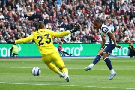 Tottenham deny West Ham late winner in derby draw